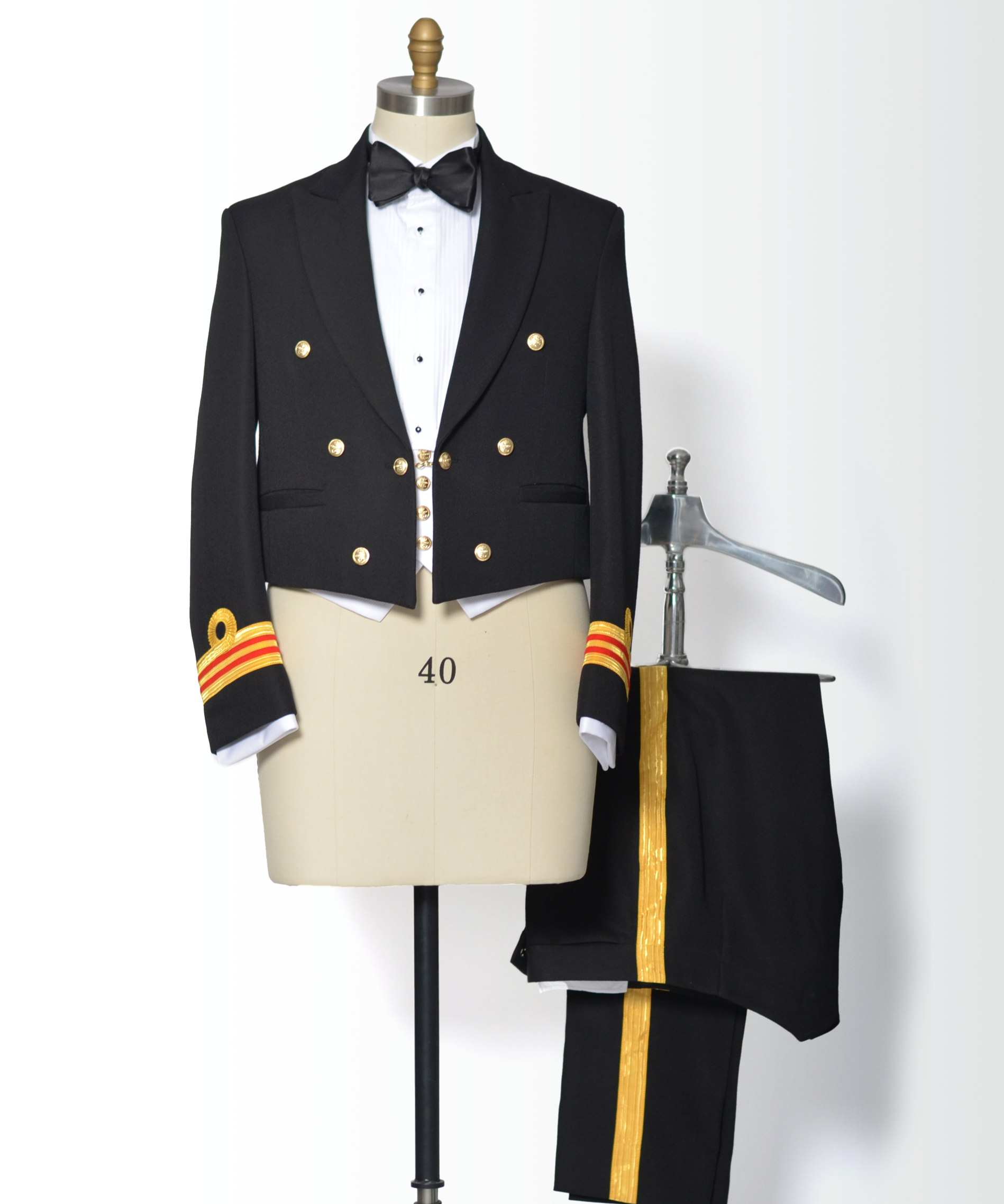 THE MILITARY TAILOR ILLI Bespoke THE MILITARY TAILOR ILLI Bespoke